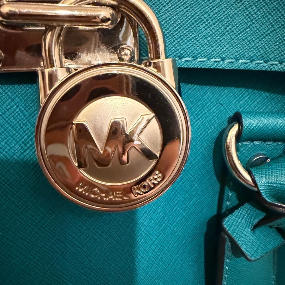 Michael Kors Turquoise Saffiano leather Hamilton tote bag .Gold Hardware - Picture 7 of 11